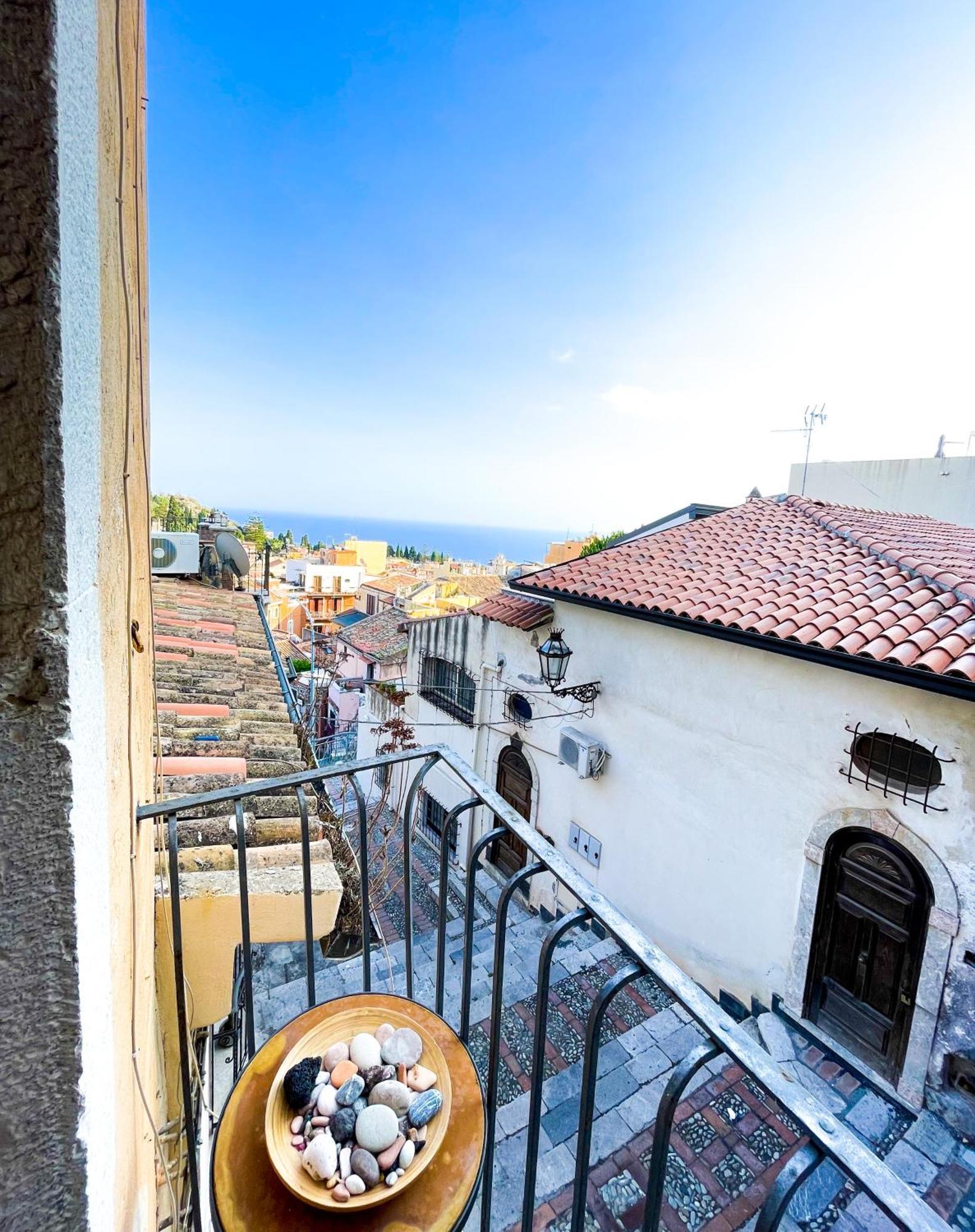 Panoramic Taormina Center Apartment Luaran gambar
